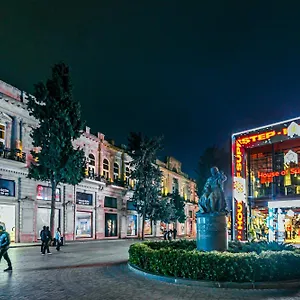 Otel Park, Bakü
