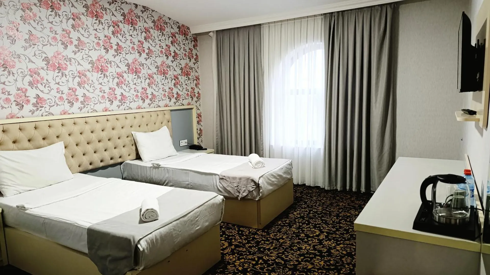 Alis Hotel 4*, Baku
